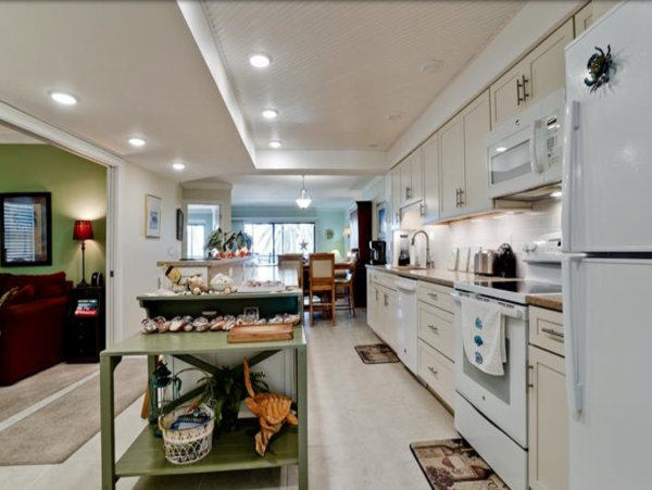 Bradenton Beach Two Bedroom Plus Den Rental 30 steps to GULF!!!!