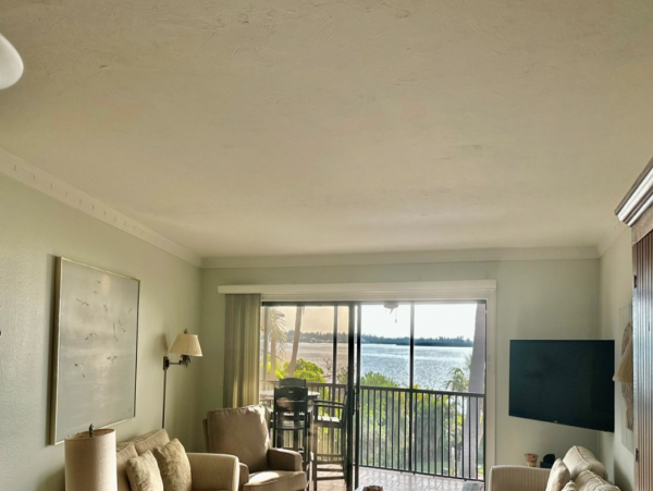 Bradenton Beach Two Bedroom Plus Den Rental 30 steps to GULF!!!!