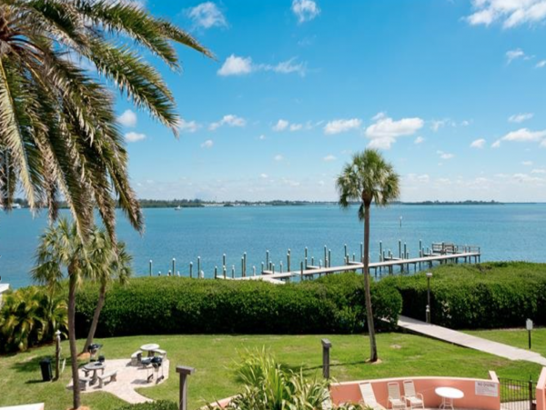 Bradenton Beach Two Bedroom Plus Den Rental 30 steps to GULF!!!!