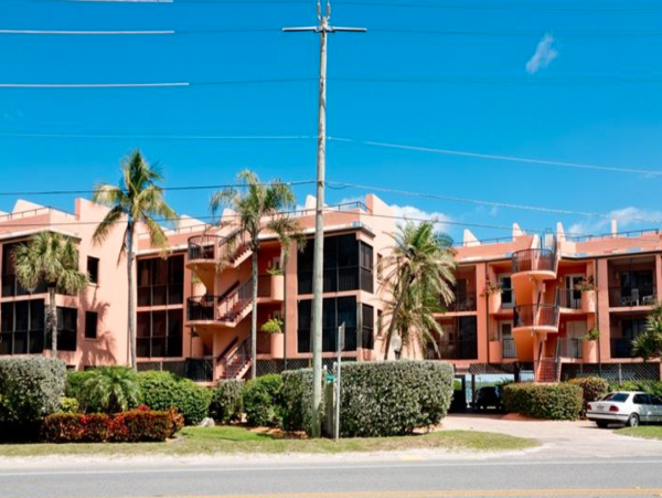Bradenton Beach Two Bedroom Plus Den Rental 30 steps to GULF!!!!