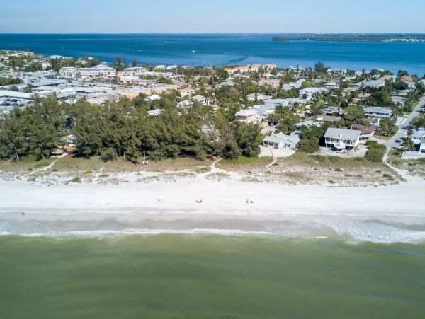 Holmes Beach Cottage with Full Views of the Gulf of Mexico