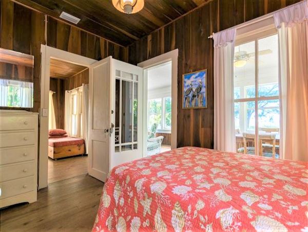 Holmes Beach Cottage with Full Views of the Gulf of Mexico