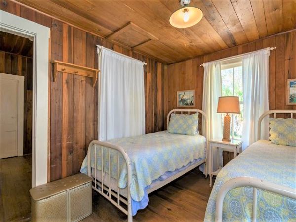 Holmes Beach Cottage with Full Views of the Gulf of Mexico