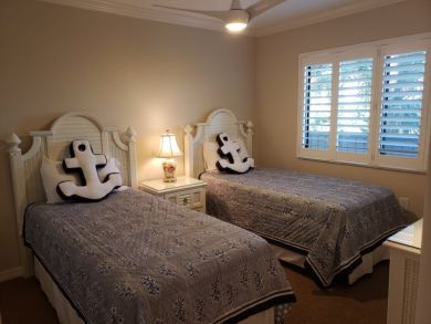 Siesta Key Vacation Condo Two Bedrooms Sleeps Six
