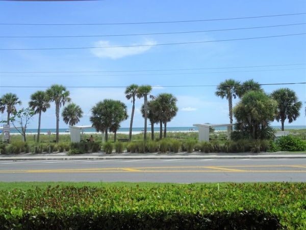 Siesta Key Vacation Condo Walk to Beach Two Bedroom