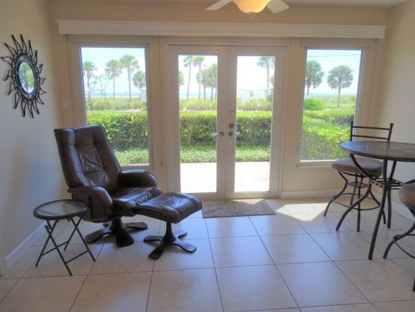 Siesta Key Vacation Condo Walk to Beach Two Bedroom