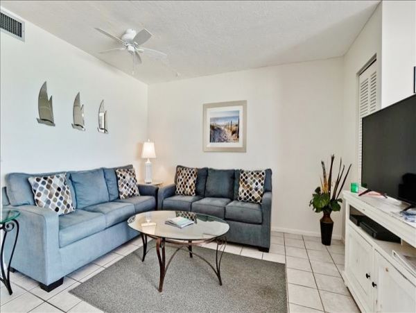 Direct Beachfront Condo Rental on Anna Maria Island Sleeps 6