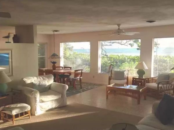 Three Bedroom Beachfront Vacation Home on Longboat Key