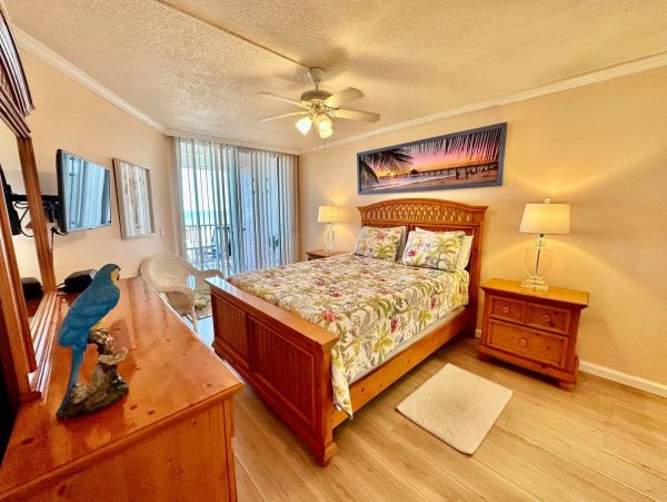 Beachfront Vacation Rental with Pool Balcony Panoramic Views