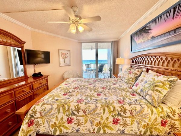 Beachfront Vacation Rental with Pool Balcony Panoramic Views