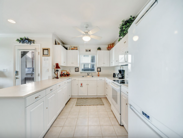 Anna Maria Island BEACHFRONT Three Bedroom Condo for Rent