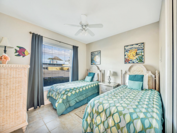 Anna Maria Island BEACHFRONT Three Bedroom Condo for Rent