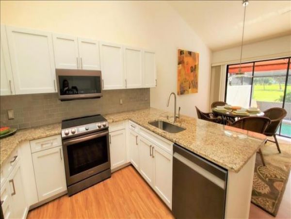 Harbour Oaks Luxury REntal with Bay Isles Beach Club access