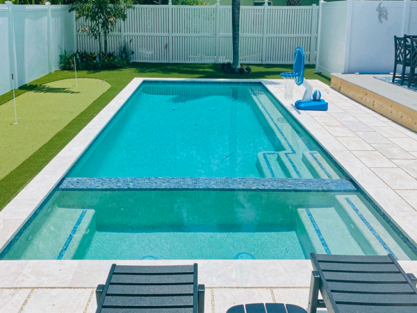 Beautiful 4 Bedroom Coastal Home with Pool in Anna Maria Island
