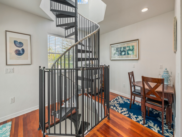 Beautiful 4 Bedroom Coastal Home with Pool in Anna Maria Island