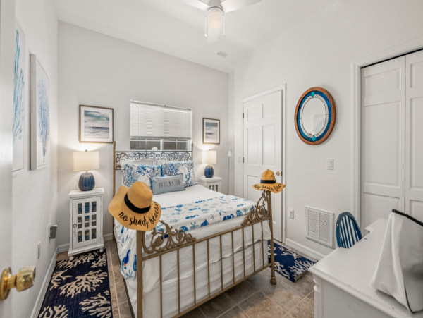 Beautiful 4 Bedroom Coastal Home with Pool in Anna Maria Island
