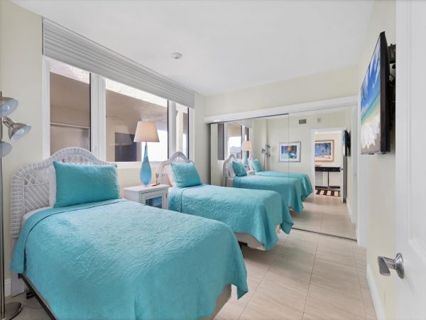 Longboat Key Vacation Rental - Beachfront Condo with Pool & Tennis
