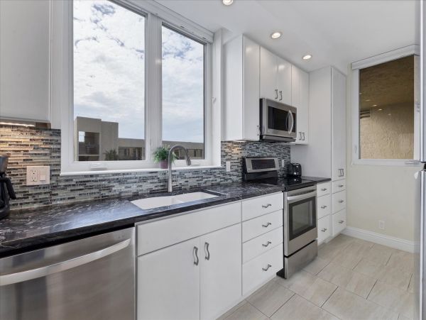 Longboat Key Vacation Rental - Beachfront Condo with Pool & Tennis
