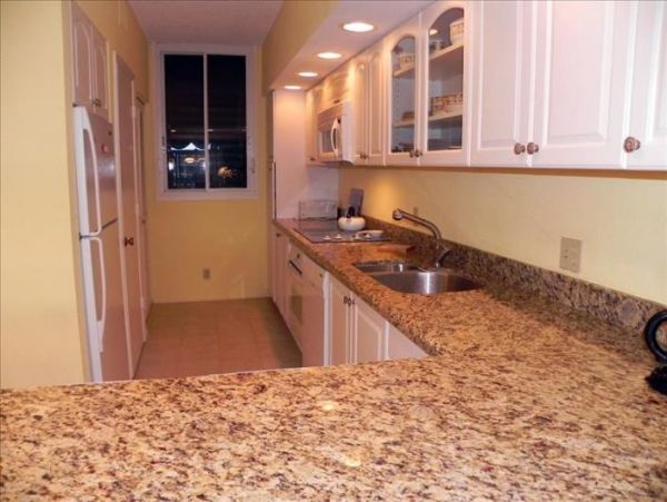 Longboat Key Vacation Condo on Beach Side at South End