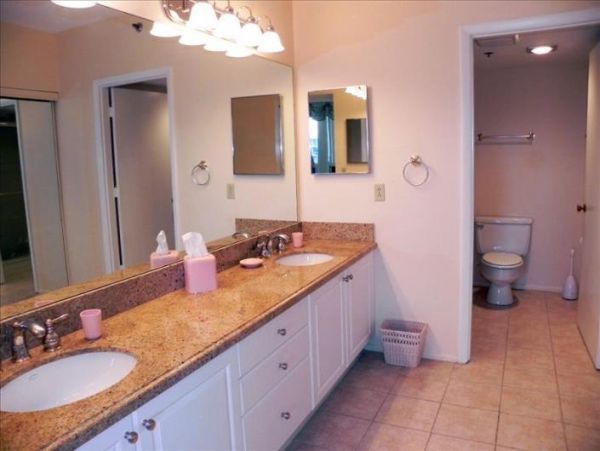 Longboat Key Vacation Condo on Beach Side at South End