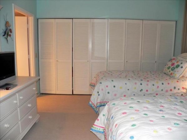 Longboat Key Vacation Condo on Beach Side at South End