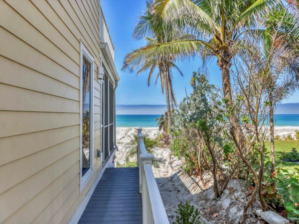 Beach Vacation Home on Longboat Key 4 Bedrooms