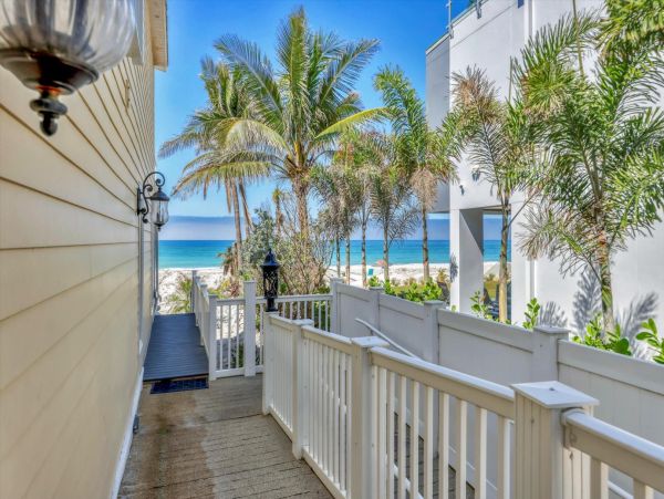 Beach Vacation Home on Longboat Key 4 Bedrooms