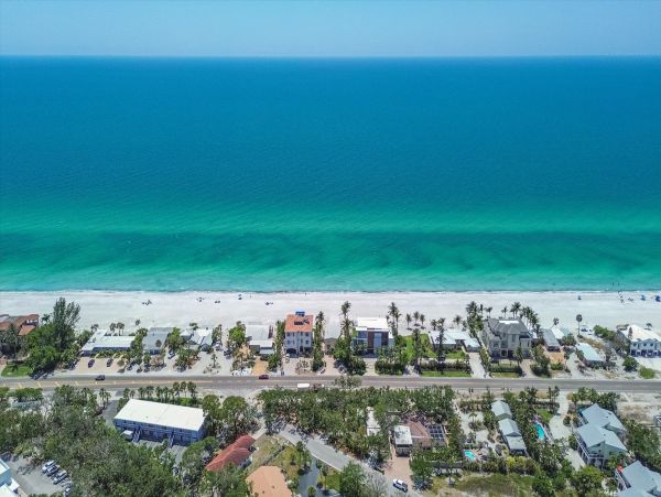 Beach Vacation Home on Longboat Key 4 Bedrooms