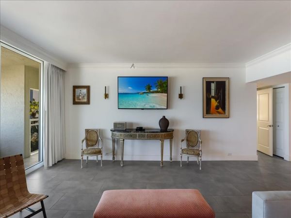 Luxury Beachfront Longboat Key Vacation Rental Condo