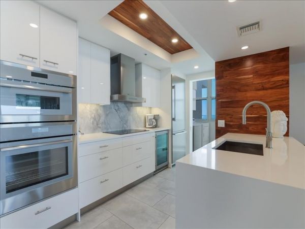 Luxury Beachfront Longboat Key Vacation Rental Condo