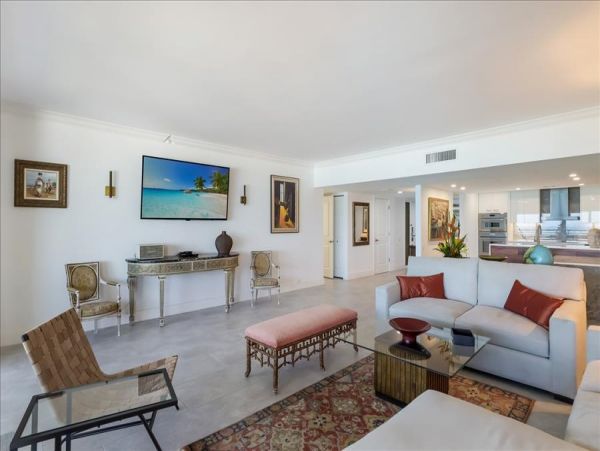 Luxury Beachfront Longboat Key Vacation Rental Condo