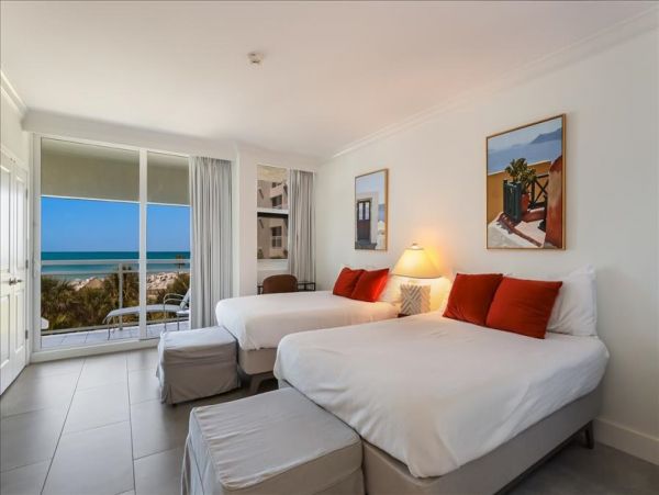 Luxury Beachfront Longboat Key Vacation Rental Condo