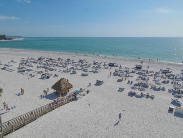 Longboat Key Beachfront Vacation Rental - Gulf Coast Condo