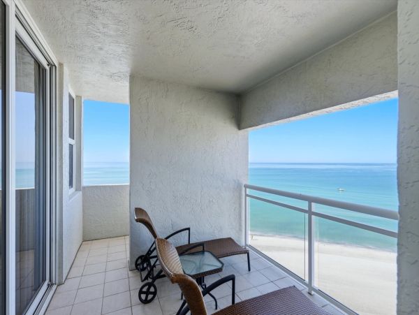 Longboat Key Beachfront Vacation Rental - Gulf Coast Condo