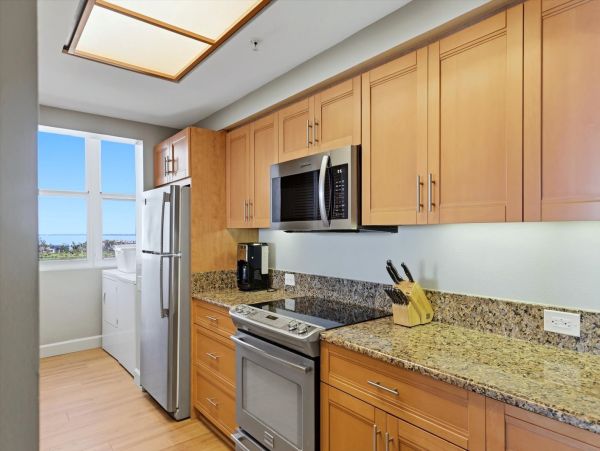 Longboat Key Beachfront Vacation Rental - Gulf Coast Condo