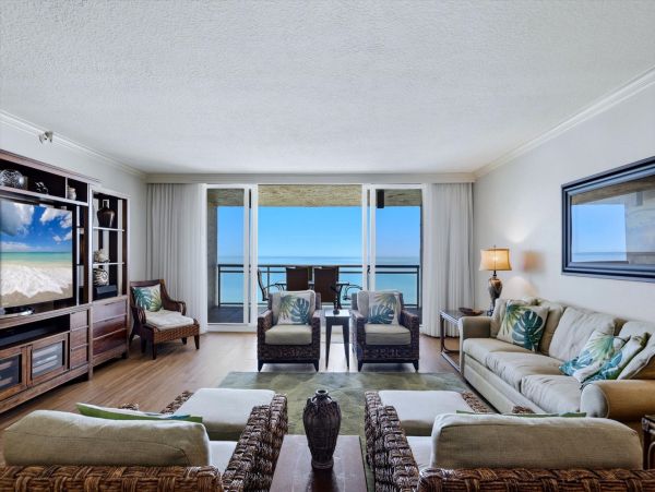 Longboat Key Beachfront Vacation Rental - Gulf Coast Condo