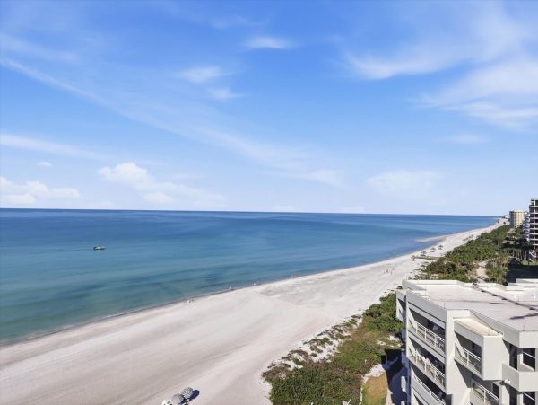 Longboat Key Beachfront Vacation Rental - Gulf Coast Condo