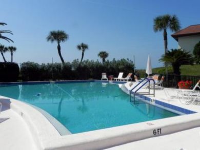 Longboat Key  Vacation Condo On Beach Sleeps 6 Guests