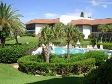 Longboat Key  Vacation Condo On Beach Sleeps 6 Guests