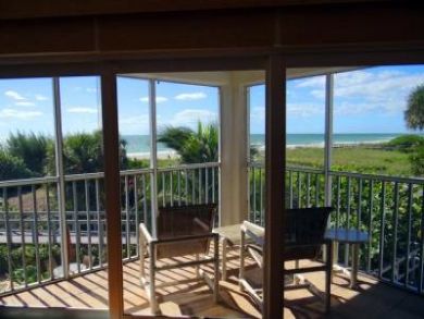 Screened balcony