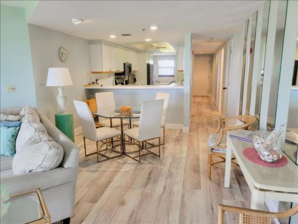 Longboat Key Full Gulf View Vacation Condo Sleeps 4