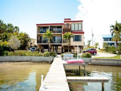 Vacation Condo Holmes Beach on Bay with Bay Views