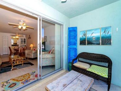 HOLMES BEACH 2 BEDROOM GROUND FLOOR CONDO