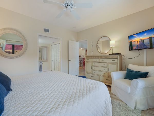Anna Maria Island Holmes Beach Condo 7160