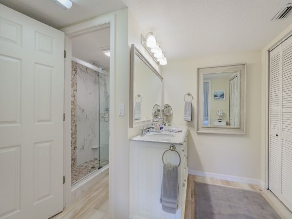 Anna Maria Island Holmes Beach Condo 7160