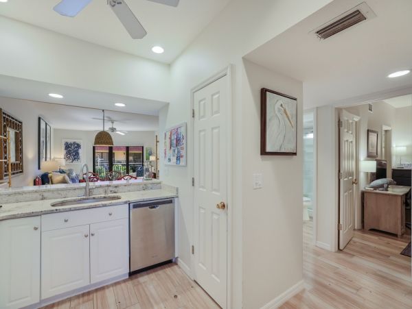 Anna Maria Island Holmes Beach Condo 7160