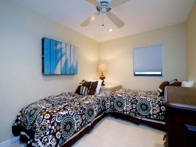 Two Bedroom Condo on the beach in Anna Maria