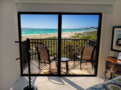 Two Bedroom Condo on the beach in Anna Maria