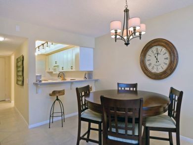 Two Bedroom Condo on the beach in Anna Maria