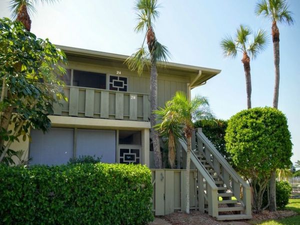Holmes Beach 2 Bedroom Vacation Rental Condo Water Views